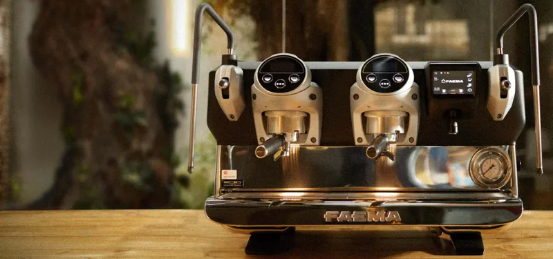 Faema E71E Premium-Siebträgermaschine, Frontansicht